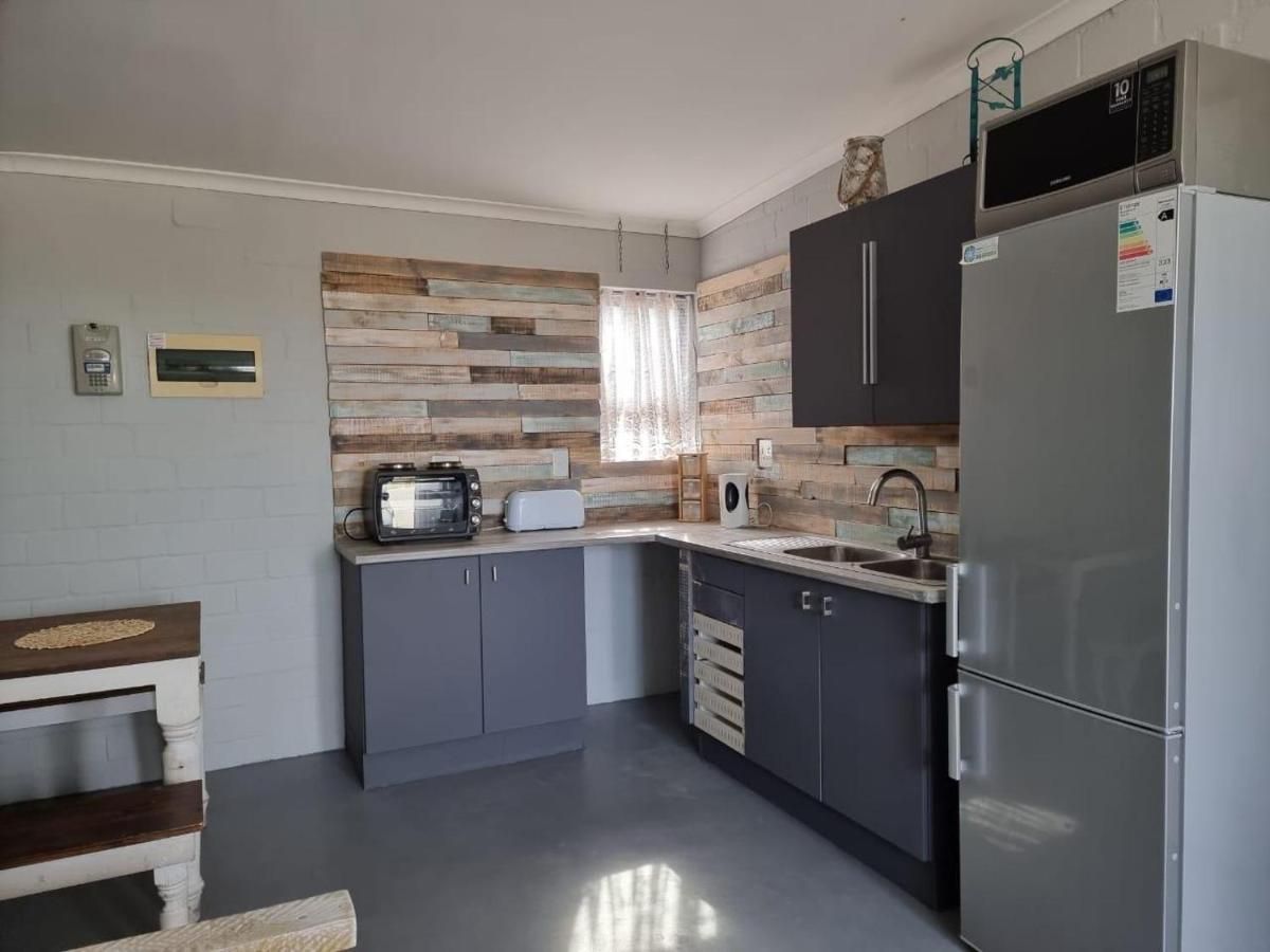 Rustic Hill Apartment Langebaan Exterior photo