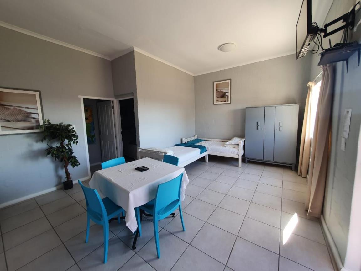 Rustic Hill Apartment Langebaan Exterior photo